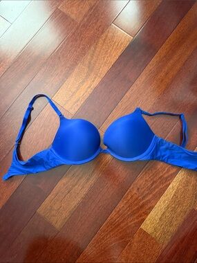 Victoria's Secret Royal Blue Smooth T-Shirt Bra